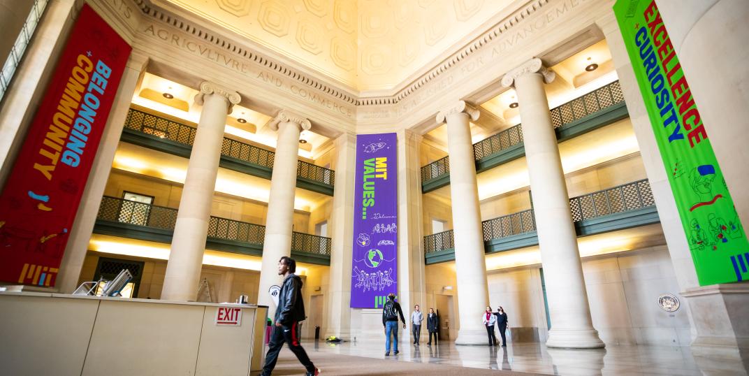 Lobby 7 Values Banners